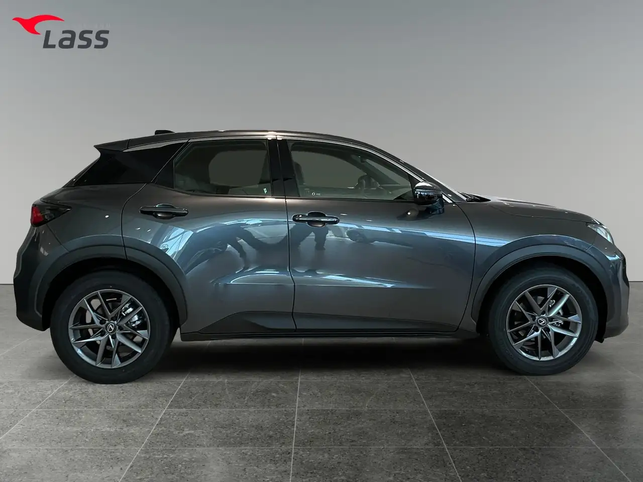 Lexus LBX 6