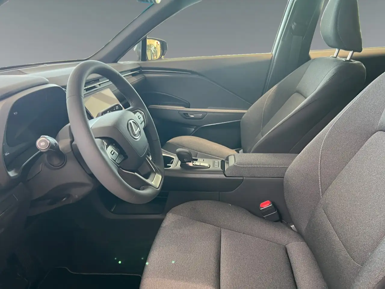 Lexus LBX 9