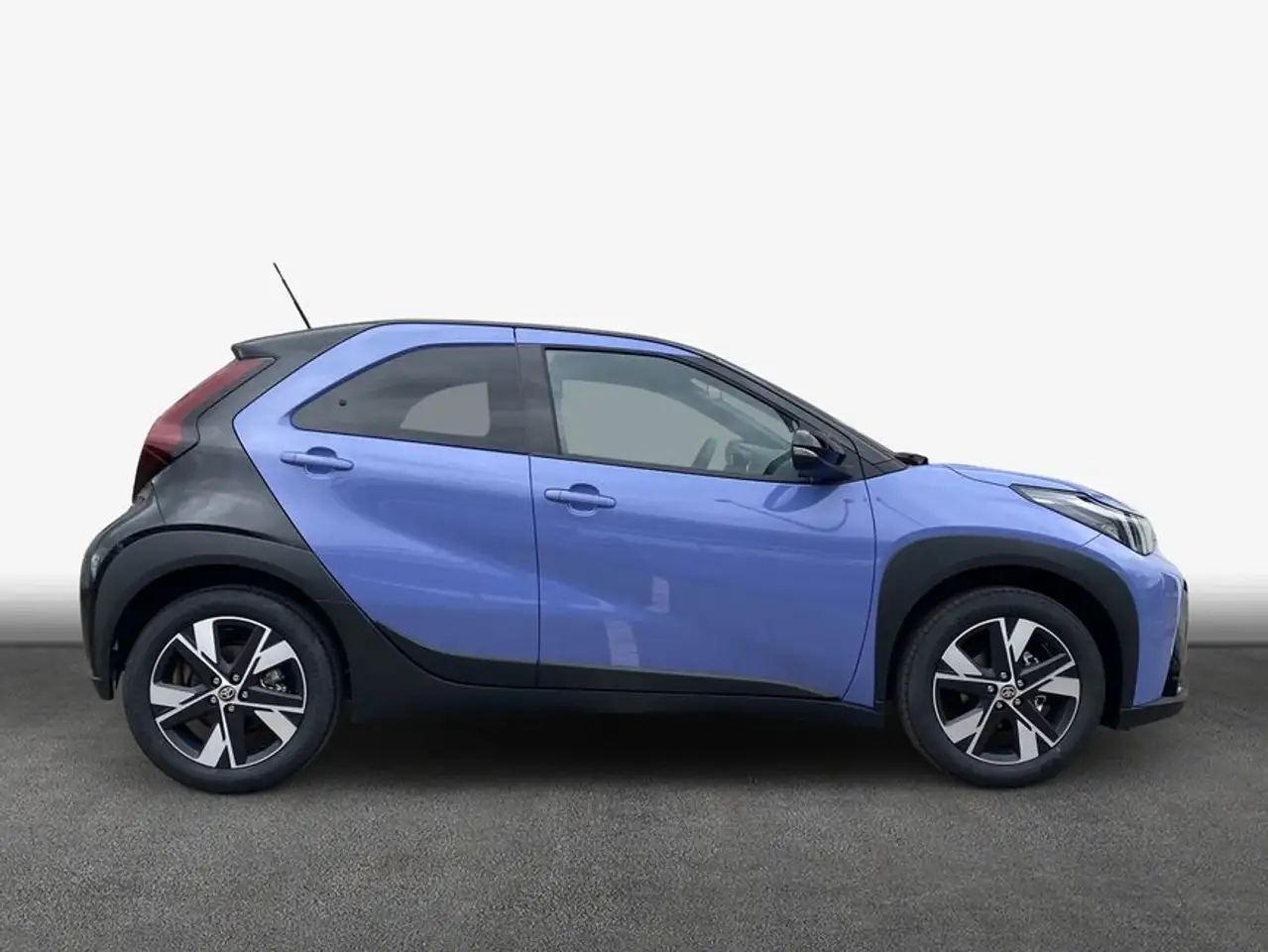 Toyota Aygo X 4