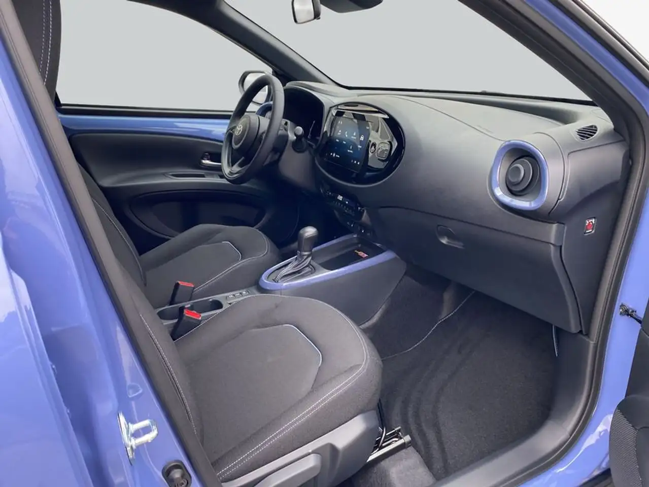 Toyota Aygo X 13