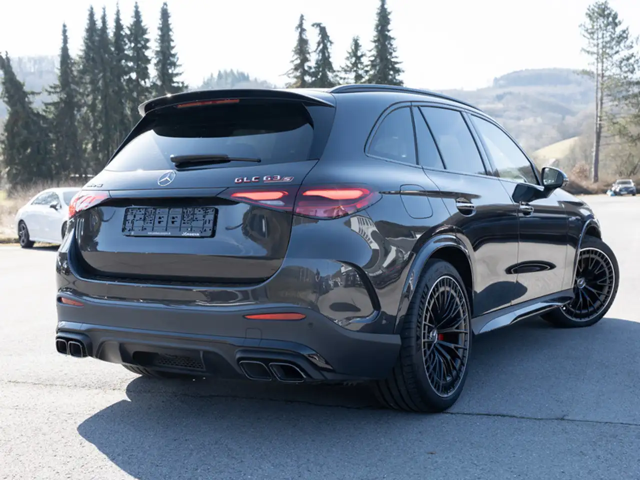 Mercedes-Benz GLC 63 4