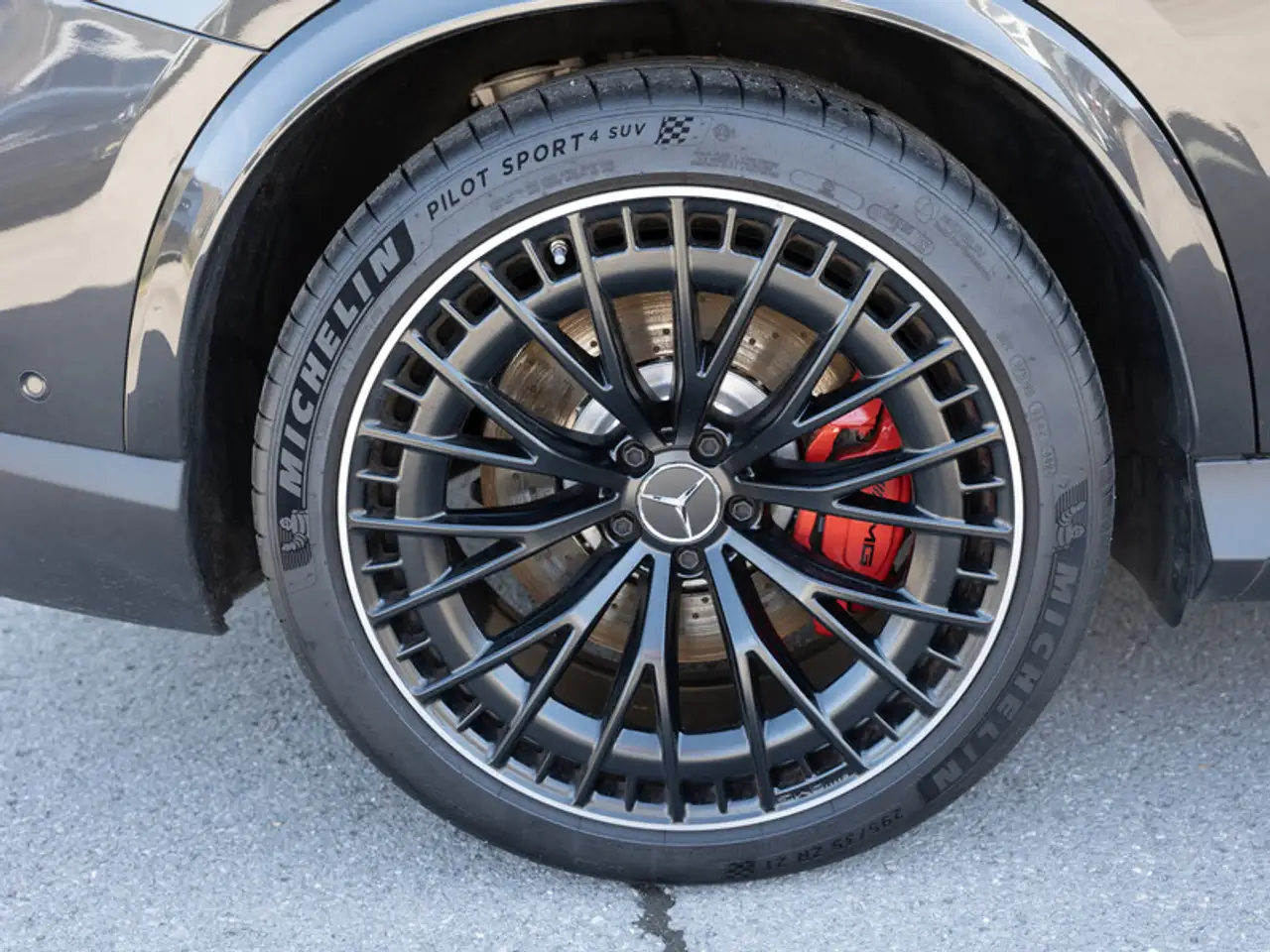 Mercedes-Benz GLC 63 6