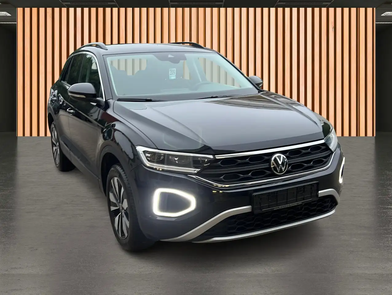 Volkswagen T-Roc 4