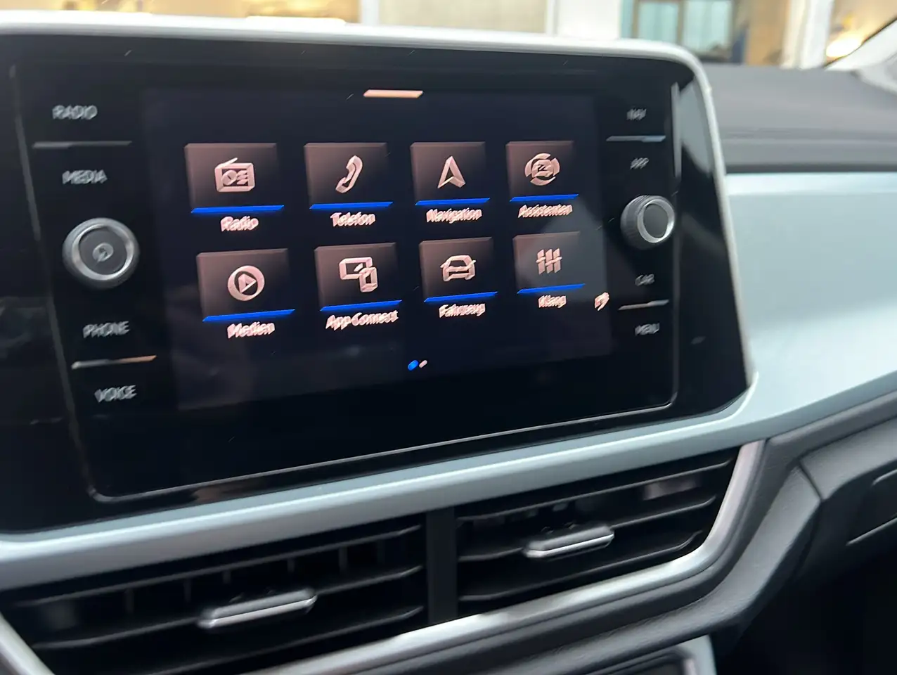Volkswagen T-Roc 9