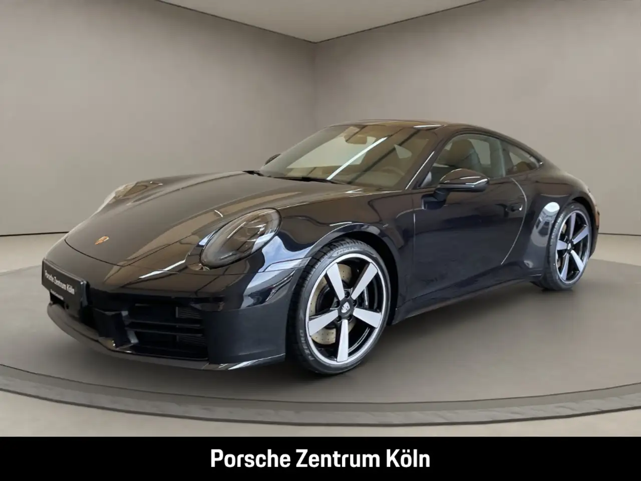 Porsche 992 911