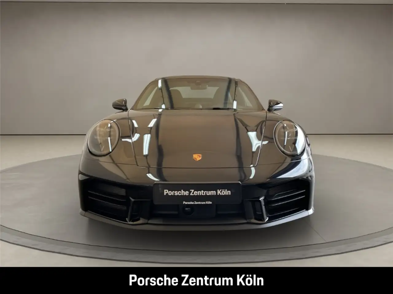 Porsche 992 911 8