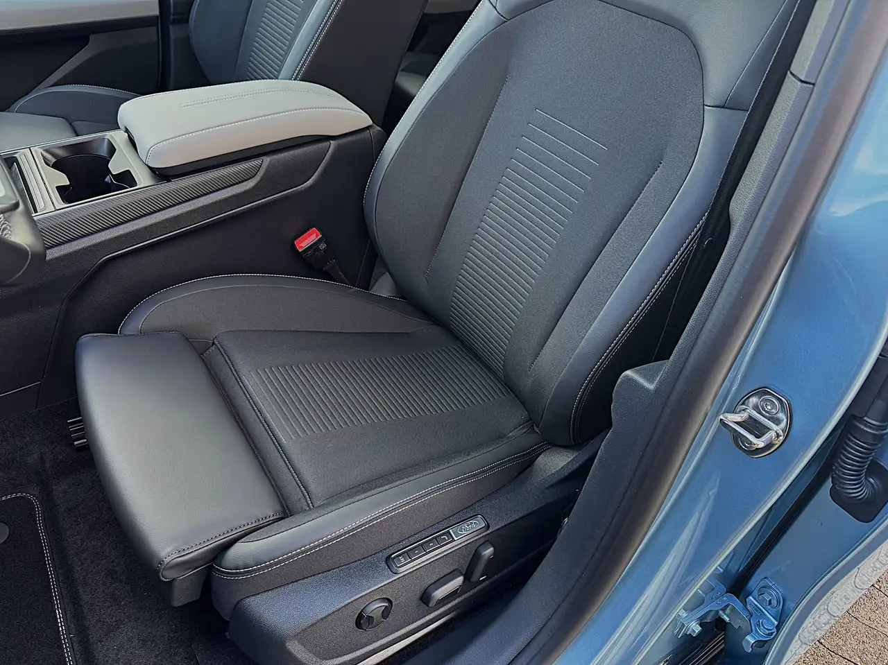 Ford Explorer 12