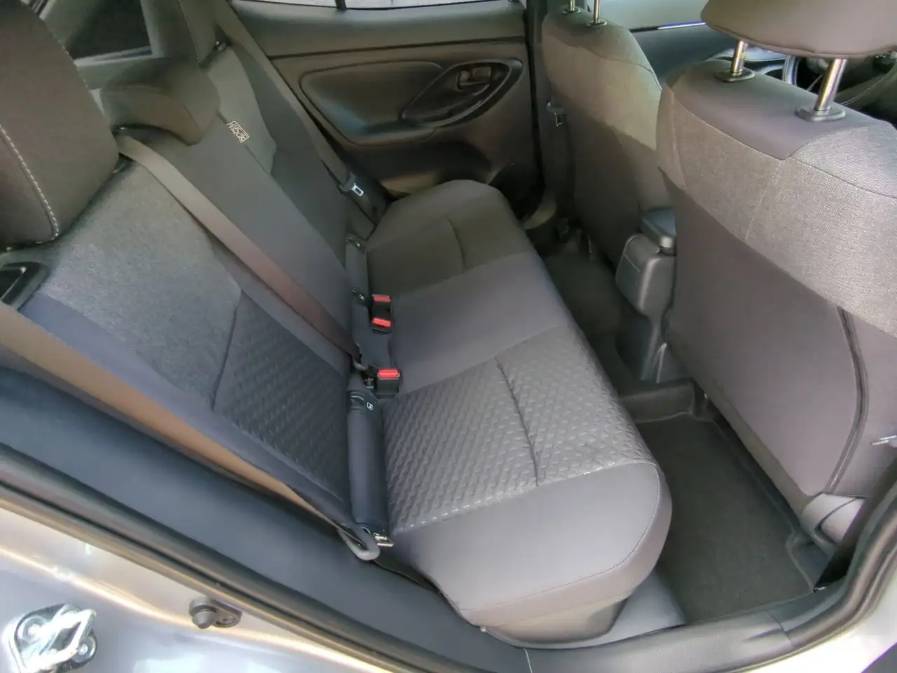 Toyota Yaris 16