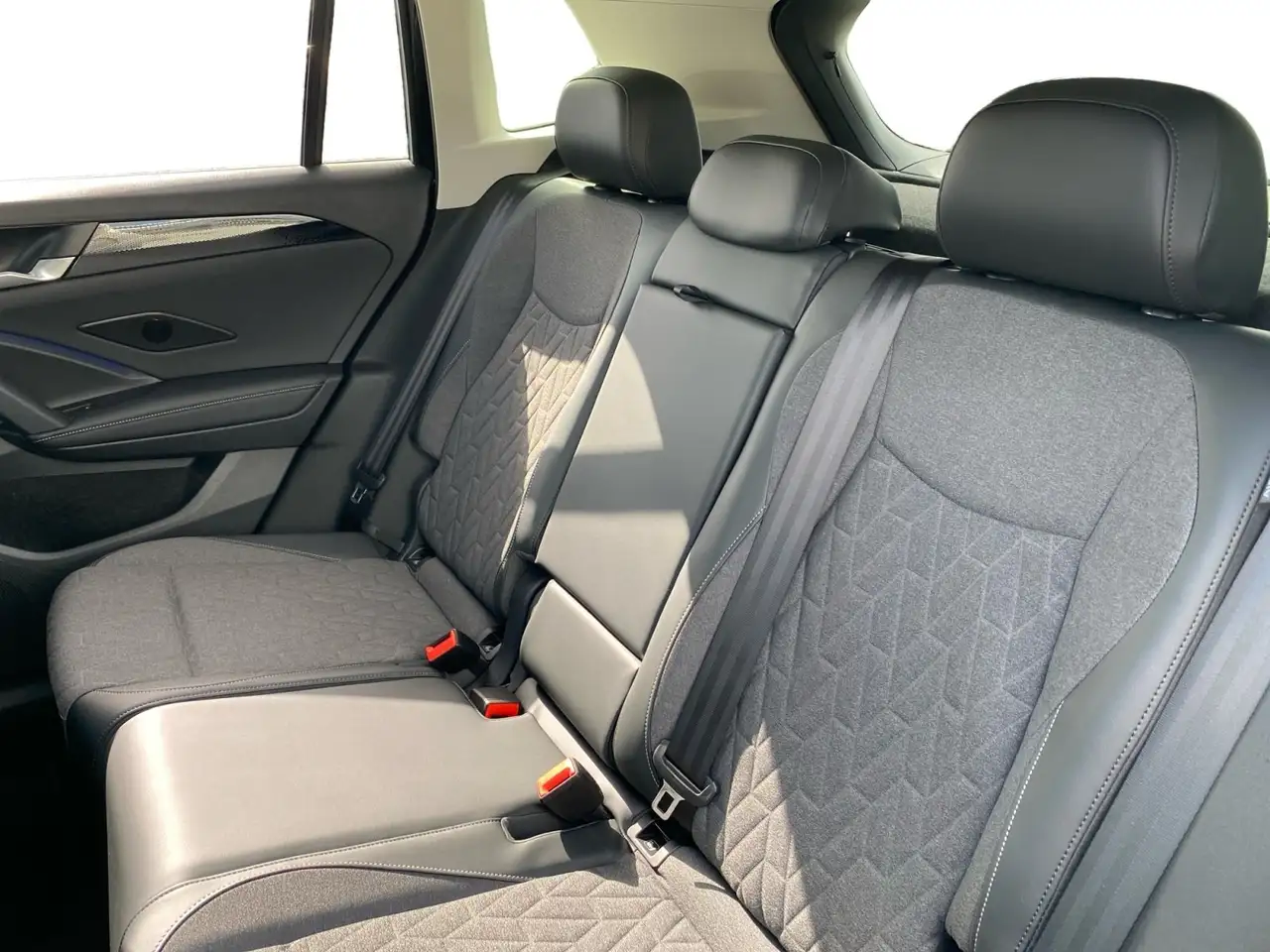 Volkswagen Tiguan 9