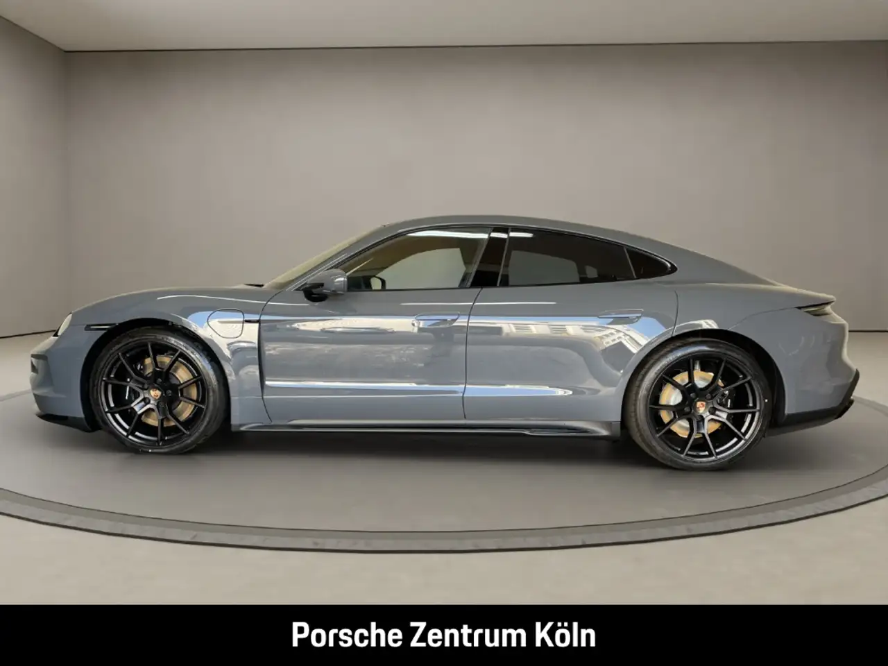 Porsche Taycan 2