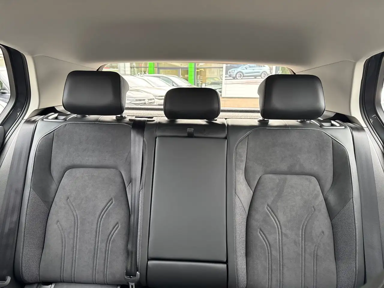 Volkswagen Golf 9