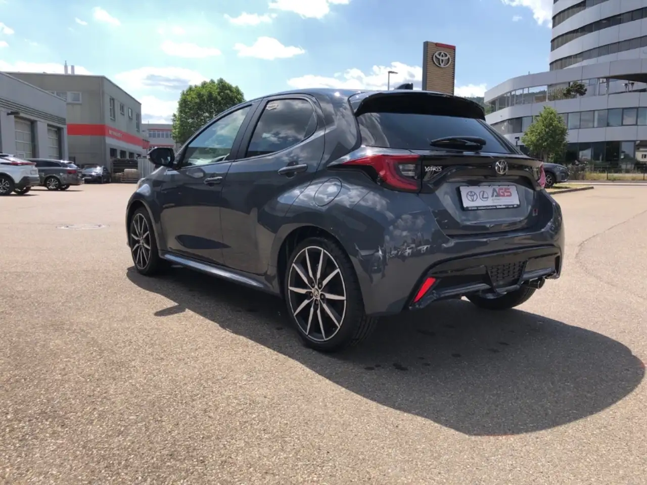 Toyota Yaris 5