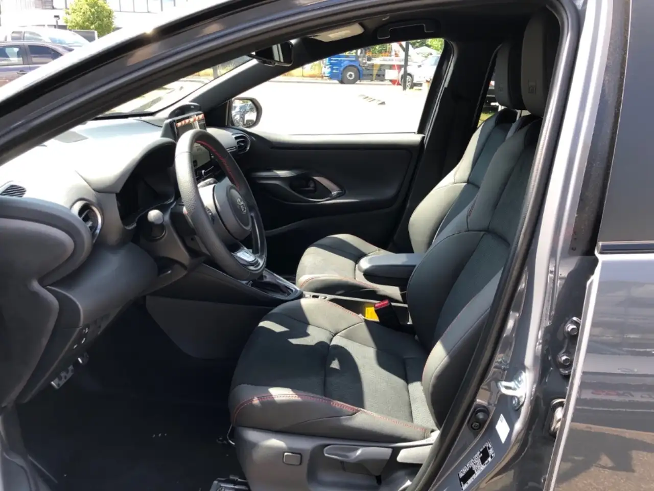 Toyota Yaris 13