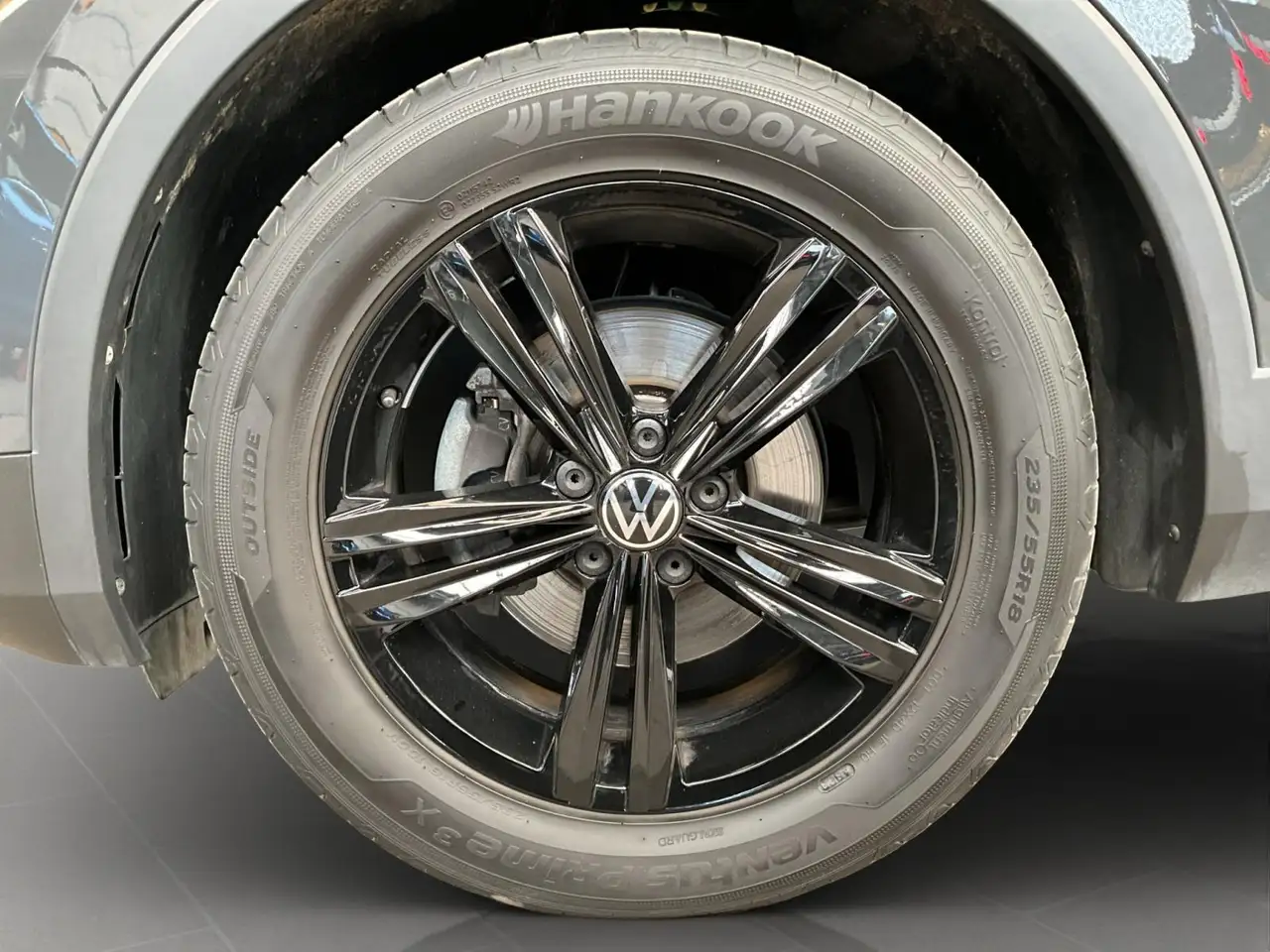 Volkswagen Tiguan 8