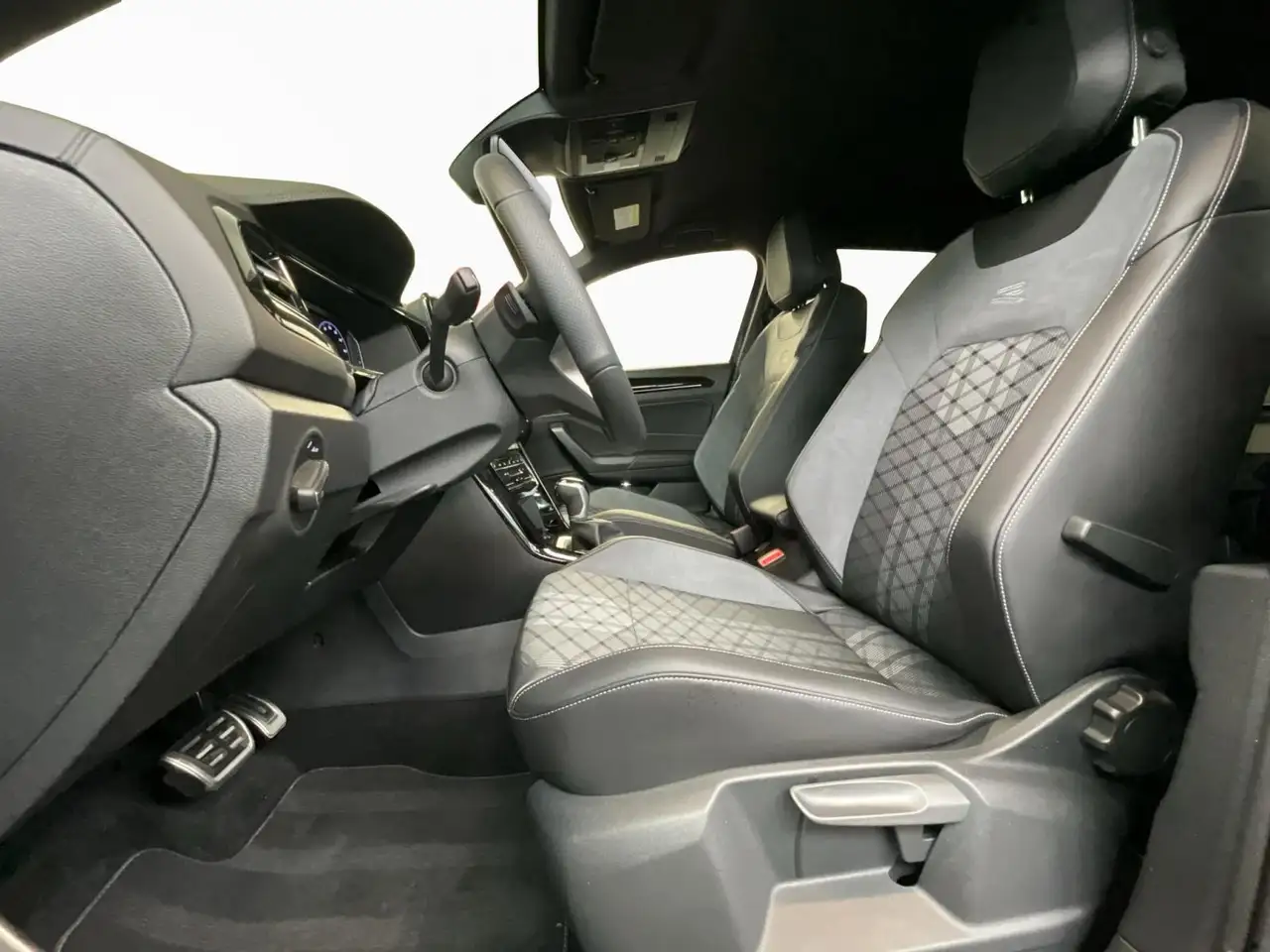 Volkswagen T-Roc 11