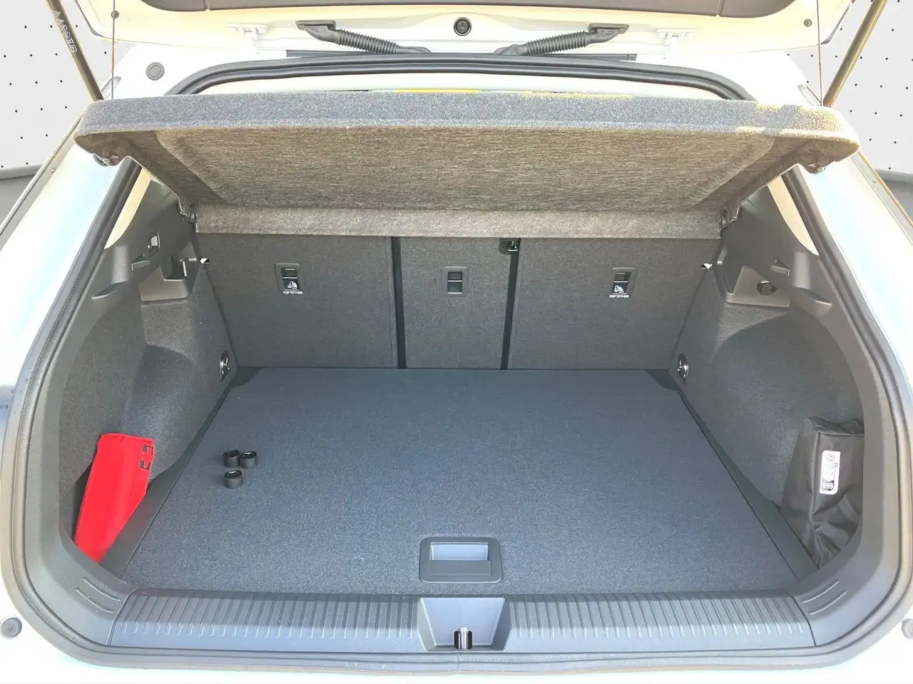 Volkswagen T-Roc 11