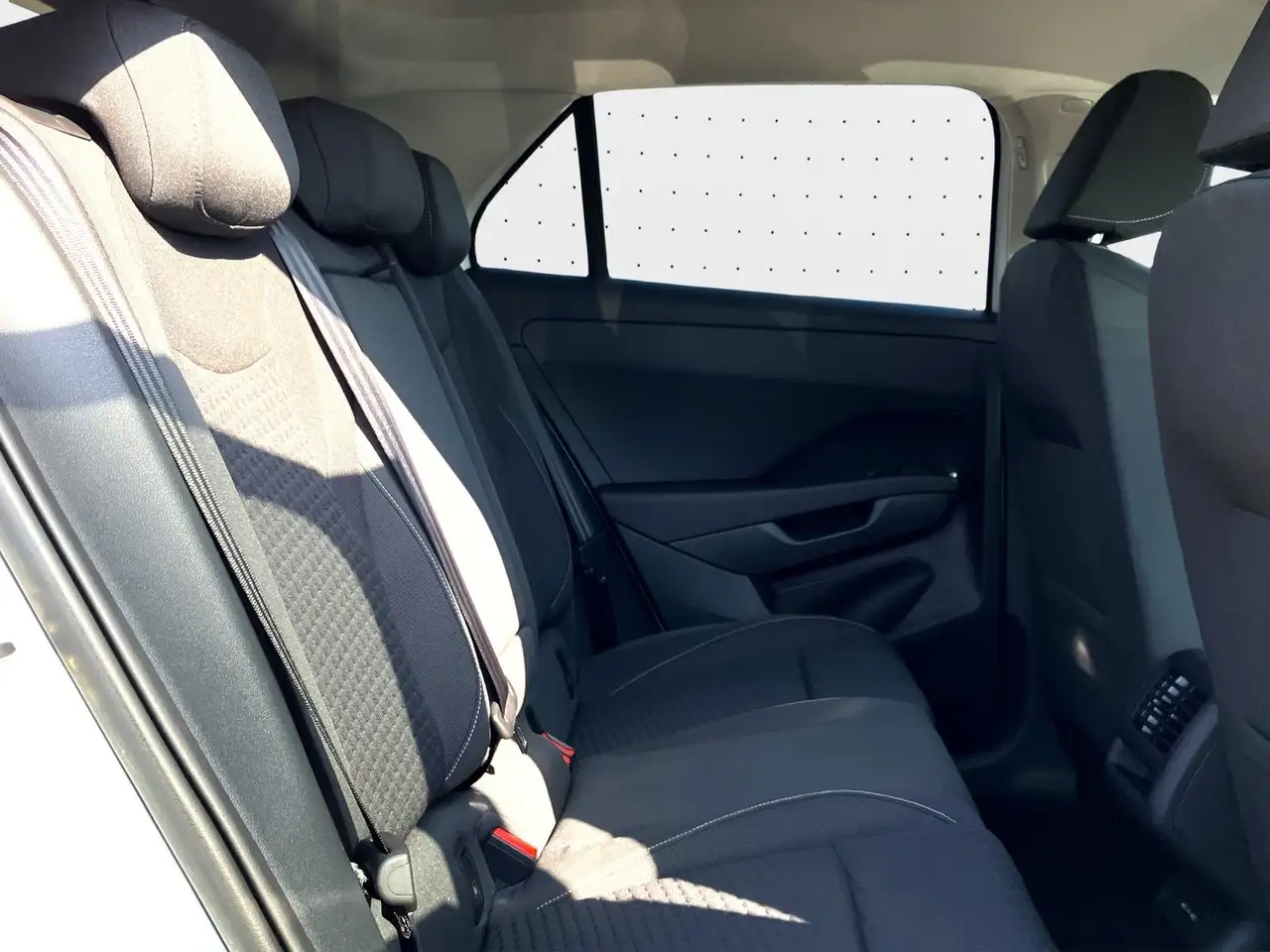 Volkswagen T-Roc 16