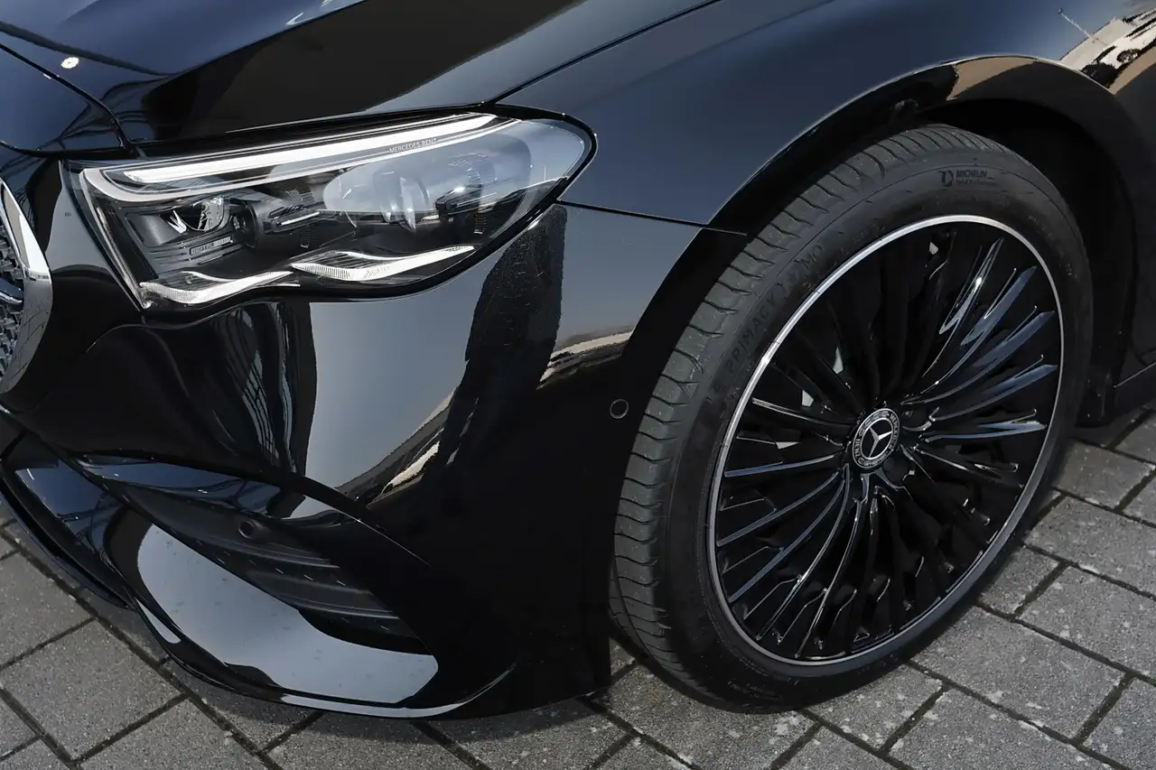 Mercedes-Benz E 220 3