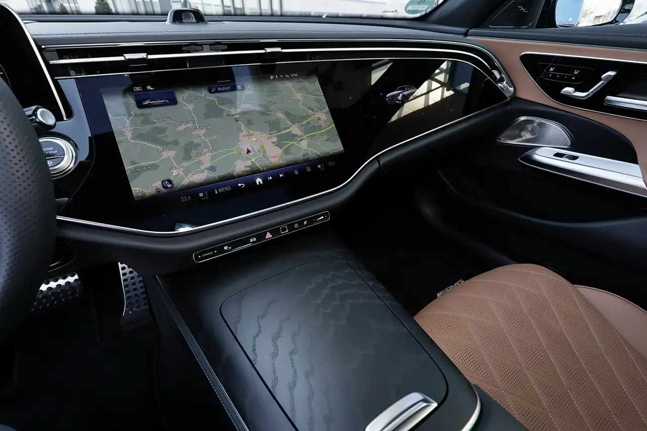 Mercedes-Benz E 220 10
