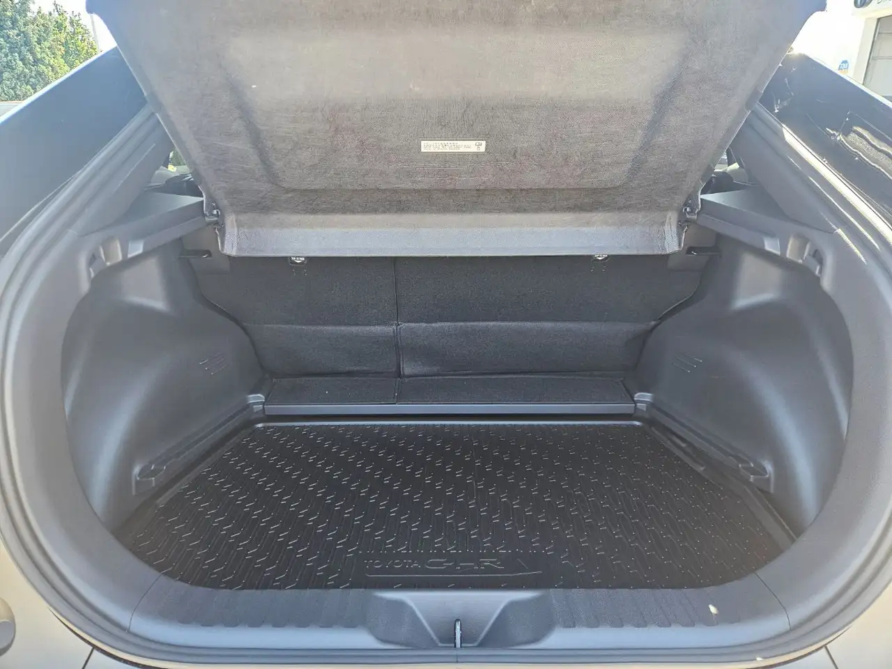 Toyota C-HR 10