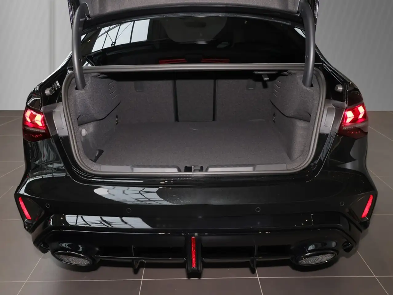 Audi RS3 5