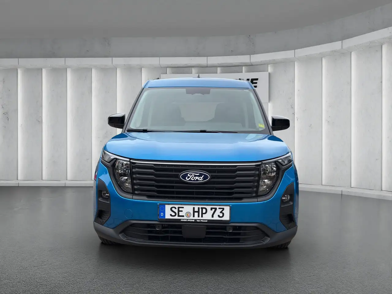 Ford Tourneo 8