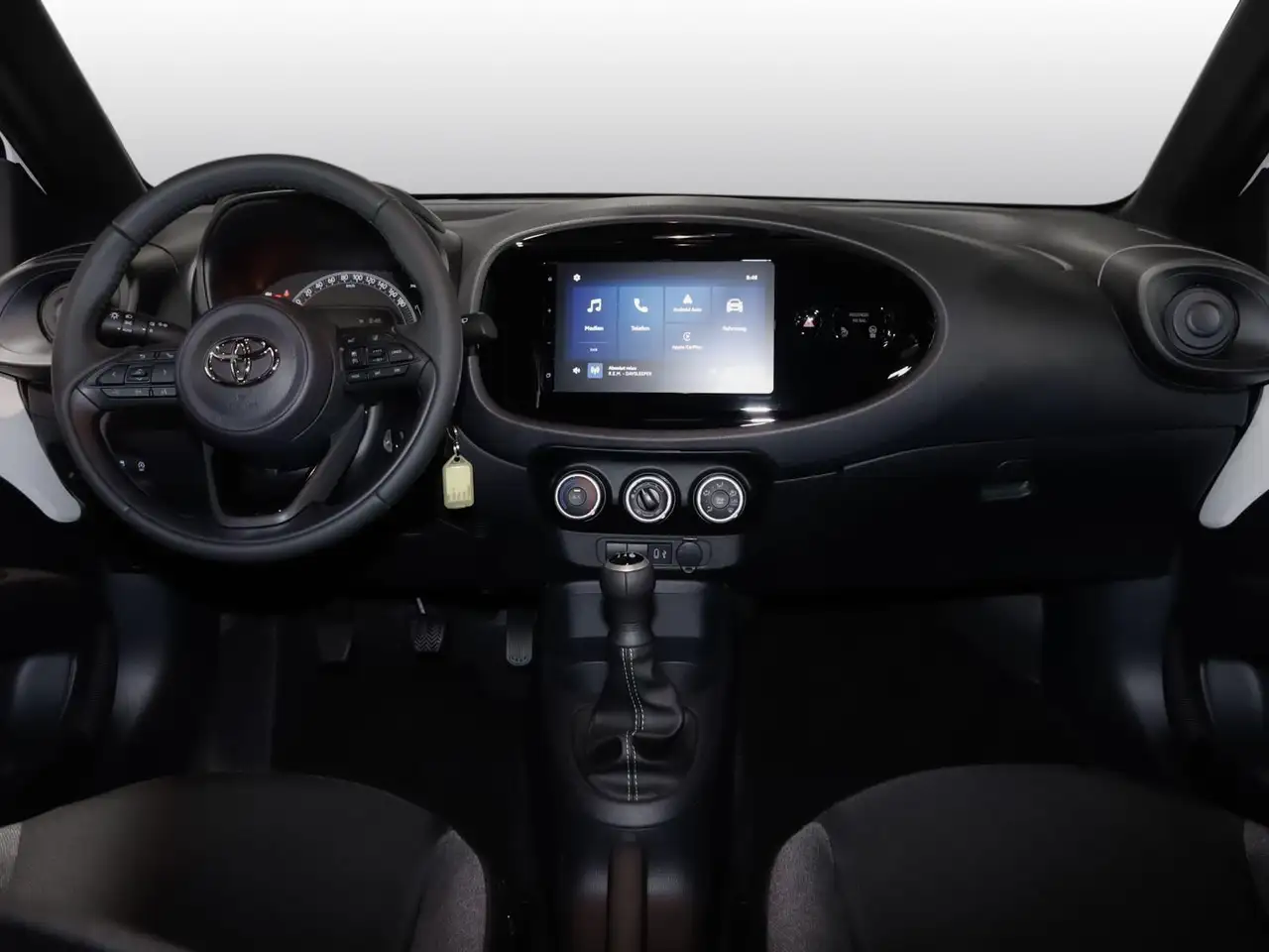 Toyota Aygo X 8