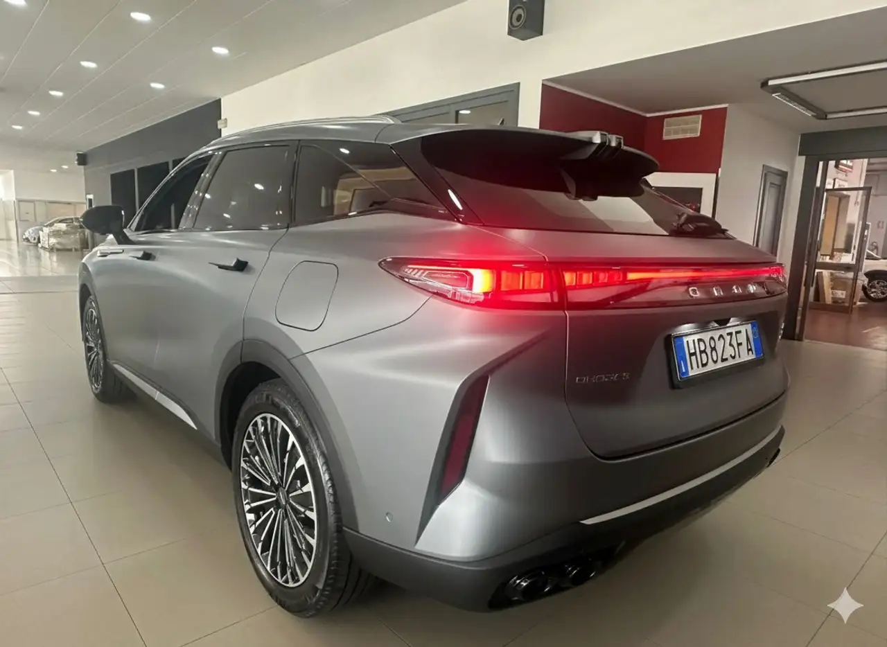 Omoda 9 1.5 8