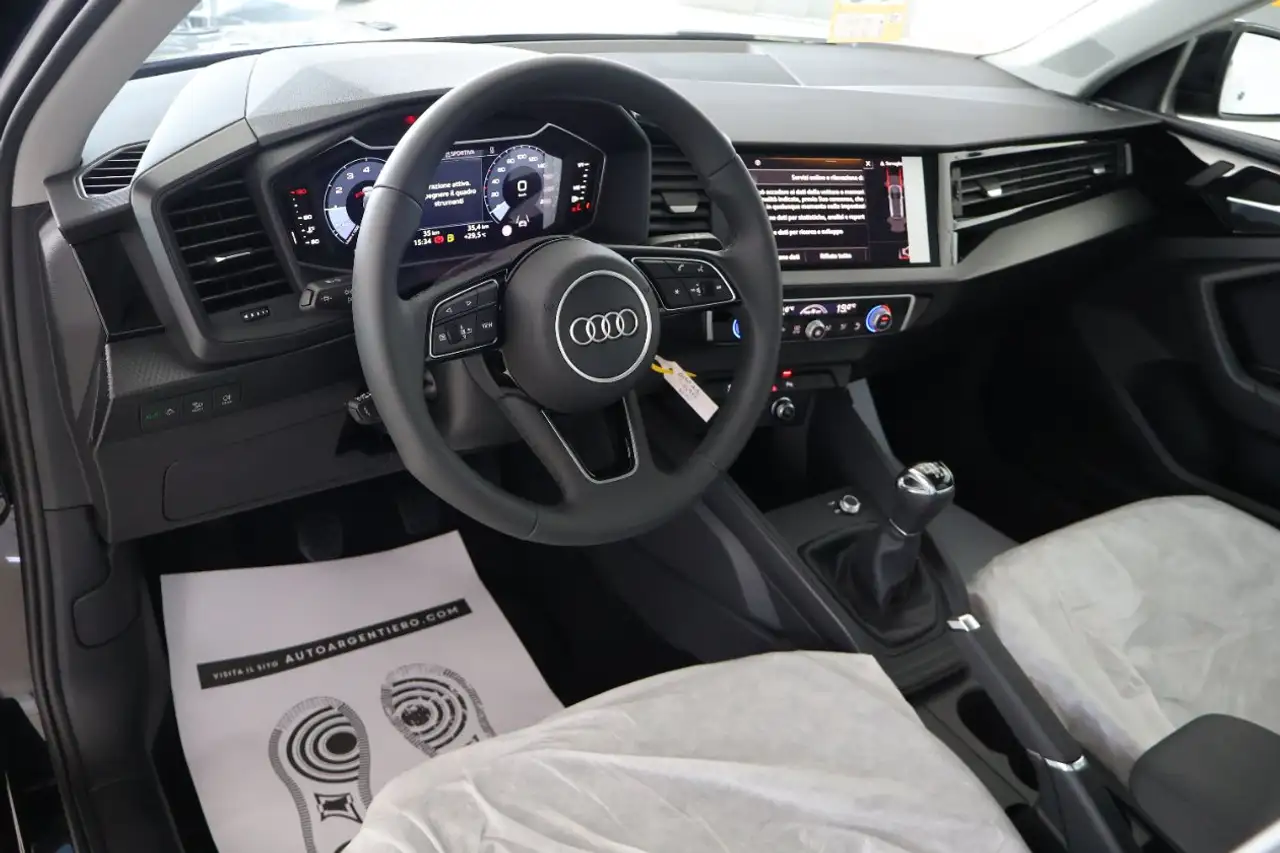 Audi A1 30 5