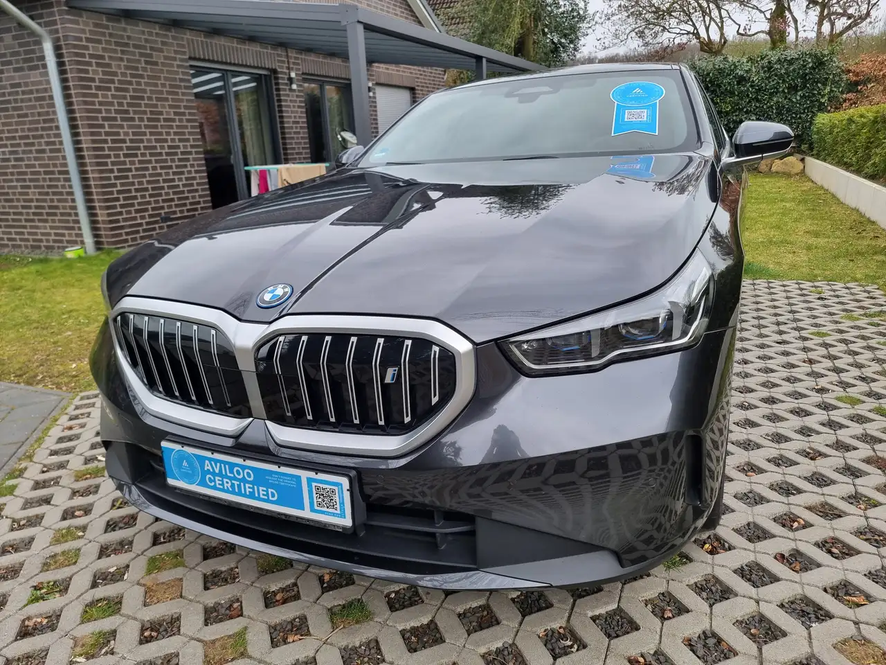 BMW i5 4