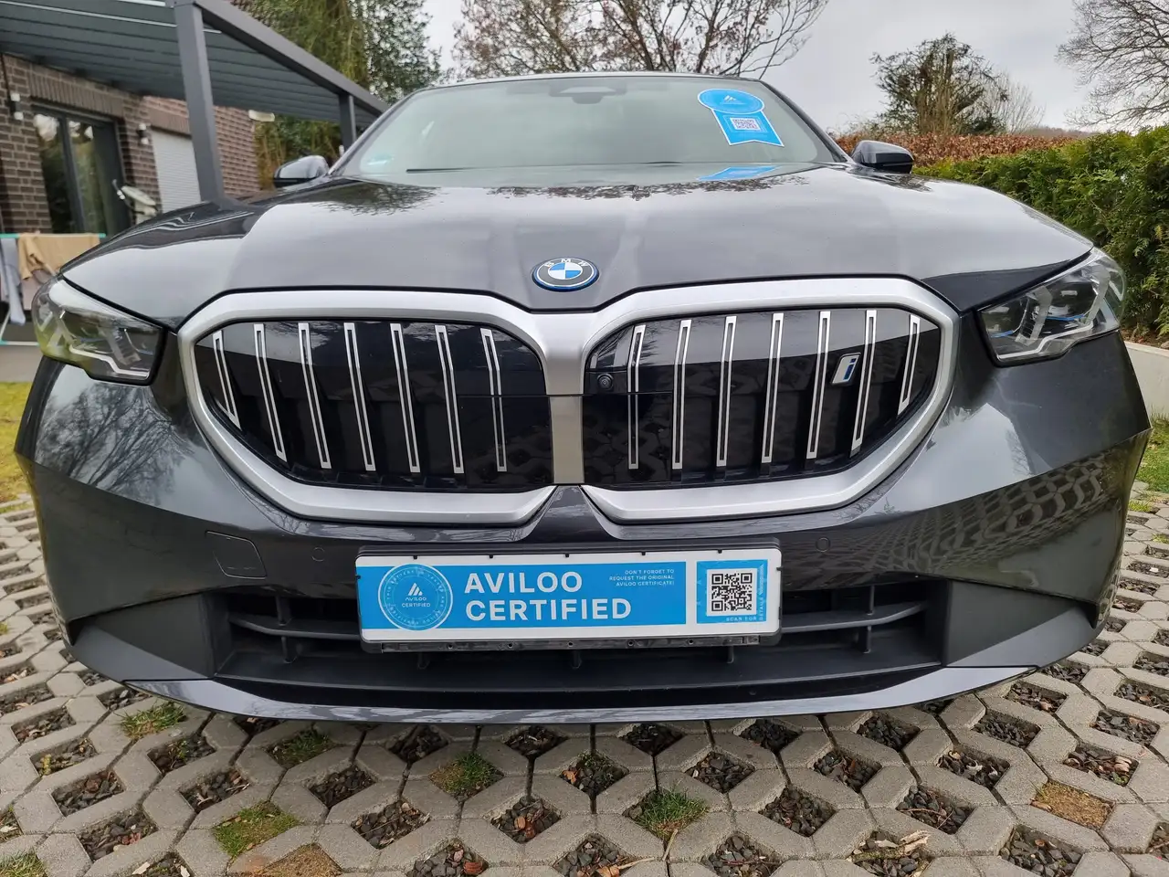 BMW i5 5