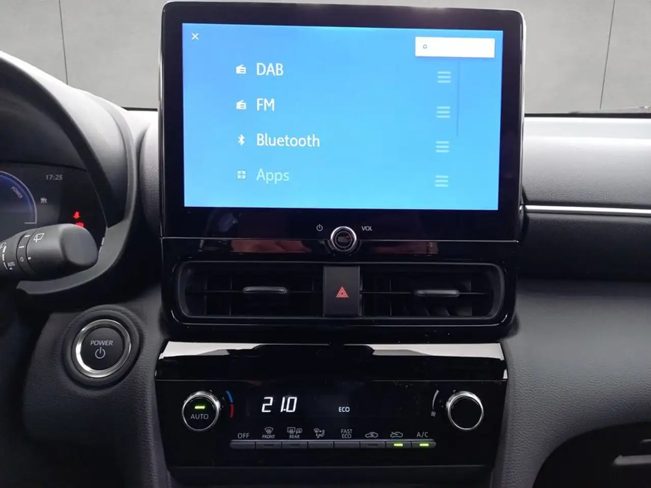 Toyota Yaris 15