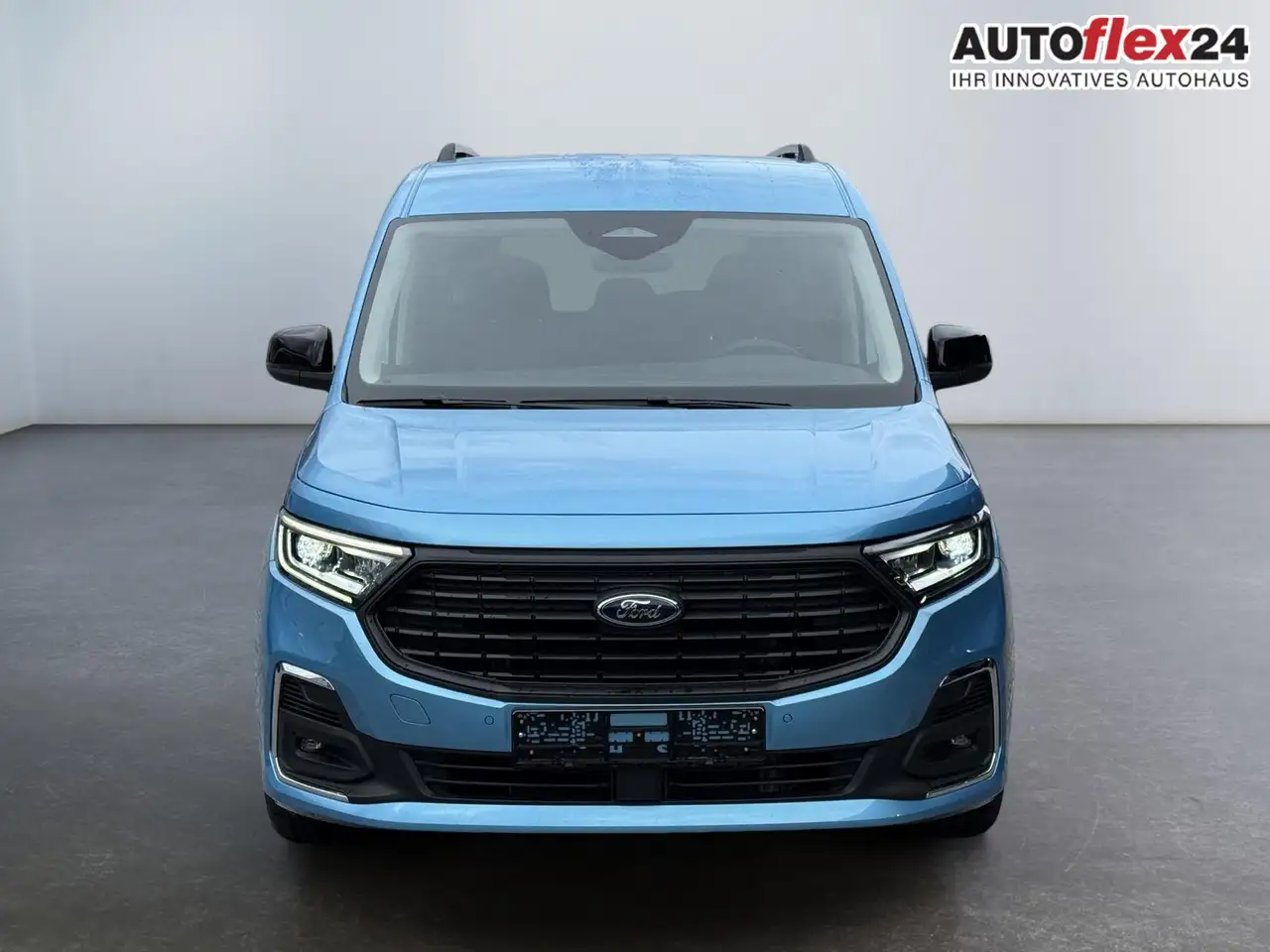 Ford Grand 3