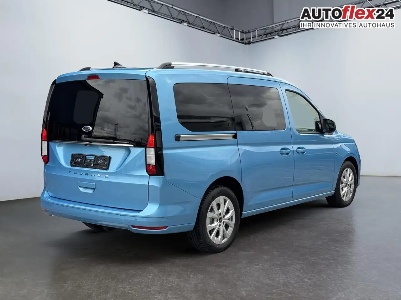 Ford Grand 5