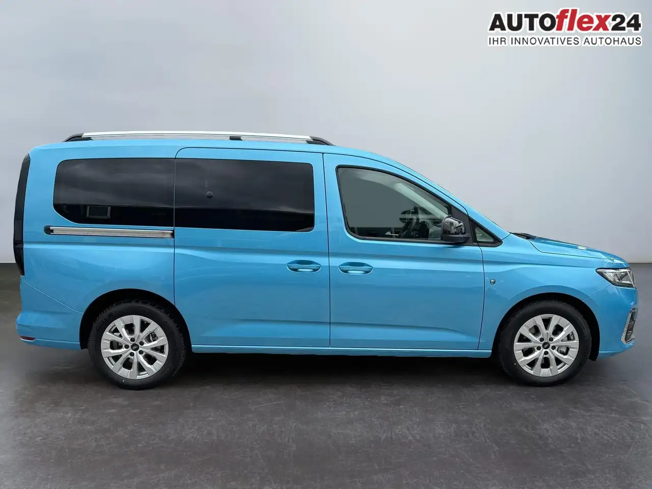 Ford Grand 8