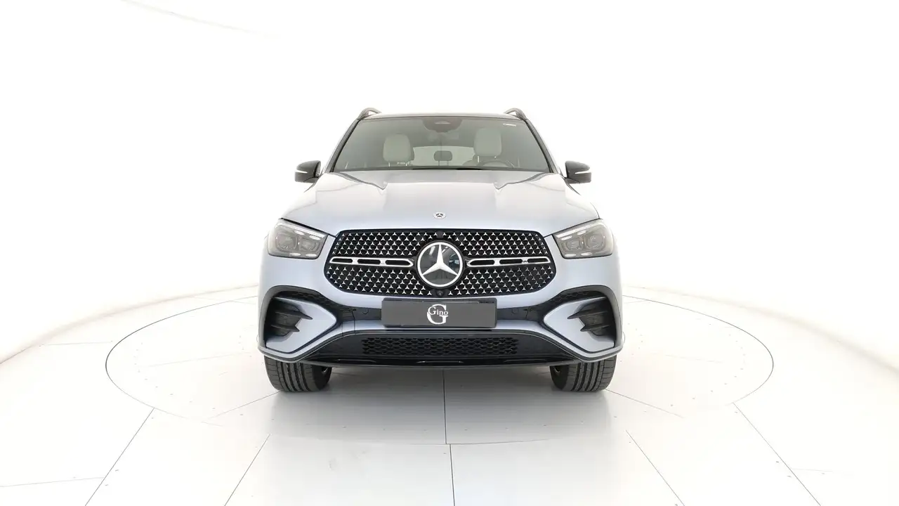 Mercedes-Benz GLE 300 2