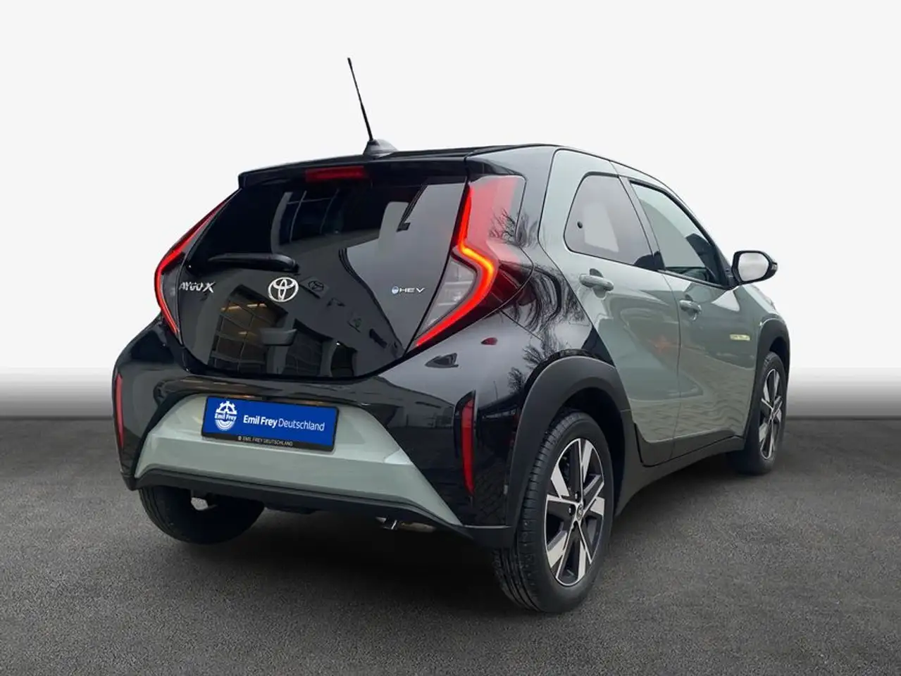 Toyota Aygo X 2