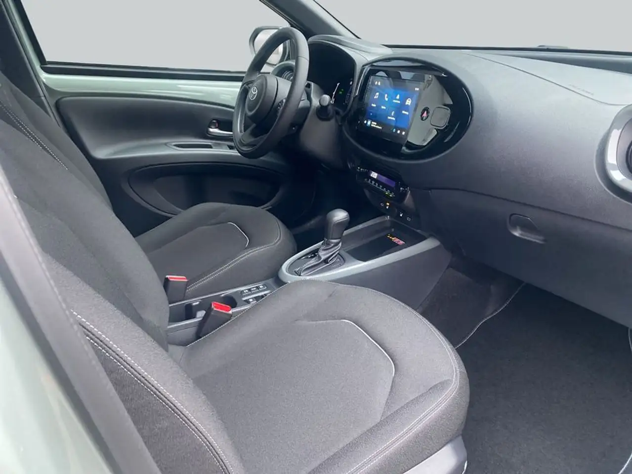 Toyota Aygo X 13