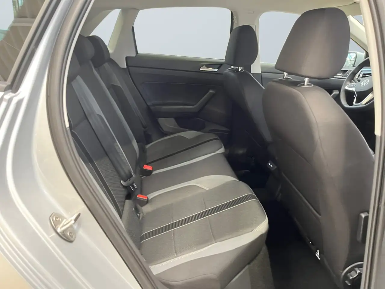 Volkswagen Polo VI 11