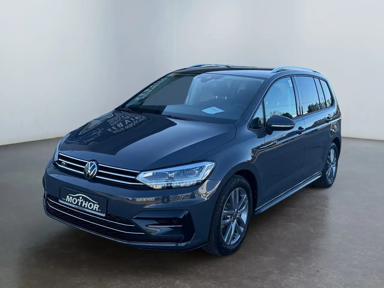 Volkswagen Touran 2