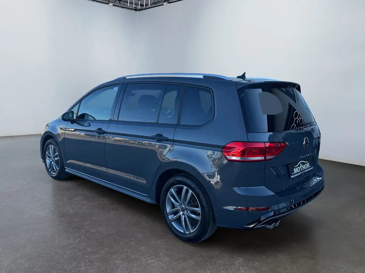 Volkswagen Touran 4