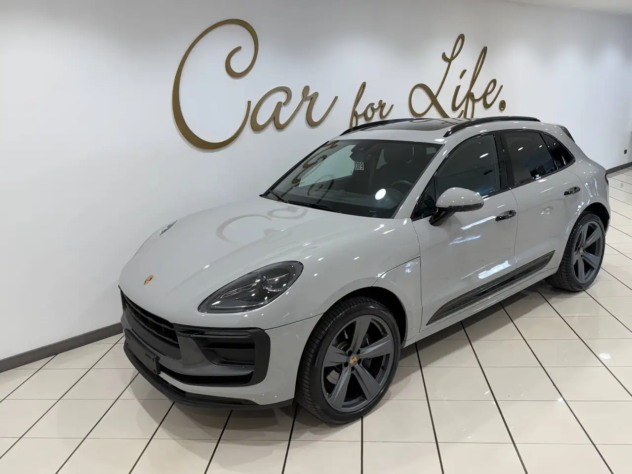 Porsche Macan III