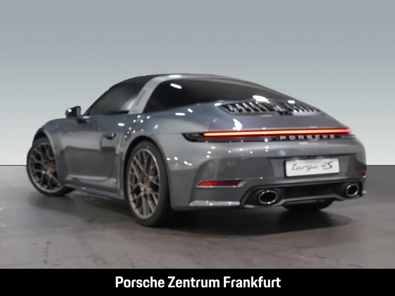 Porsche 992 911 3