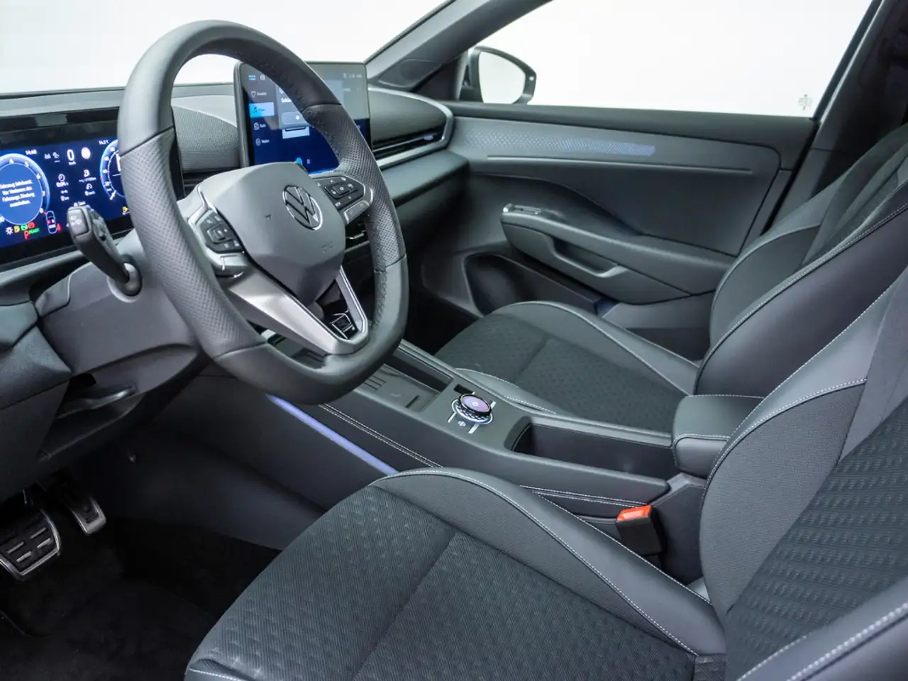 Volkswagen T-Roc 6