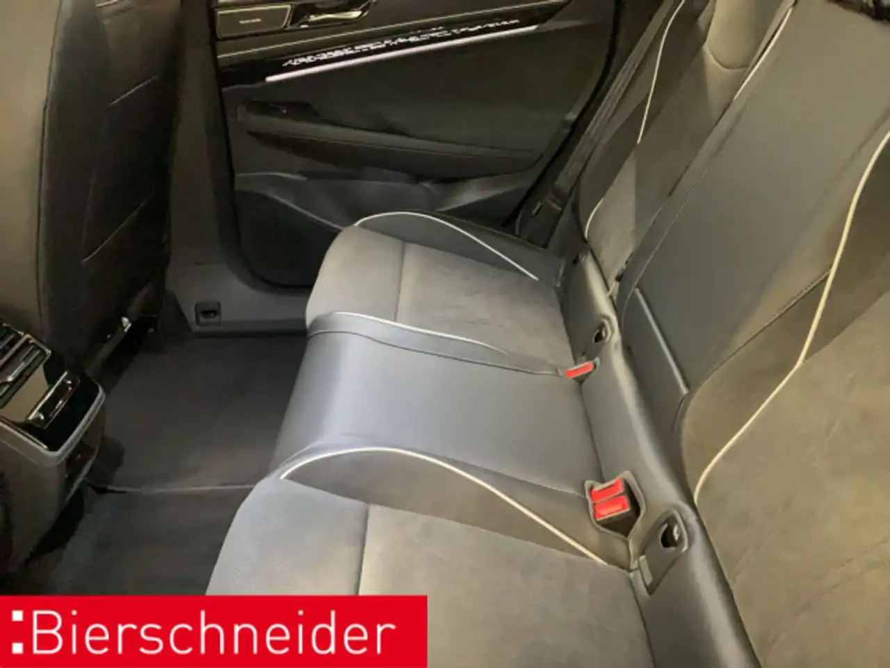 Volkswagen ID.7 14
