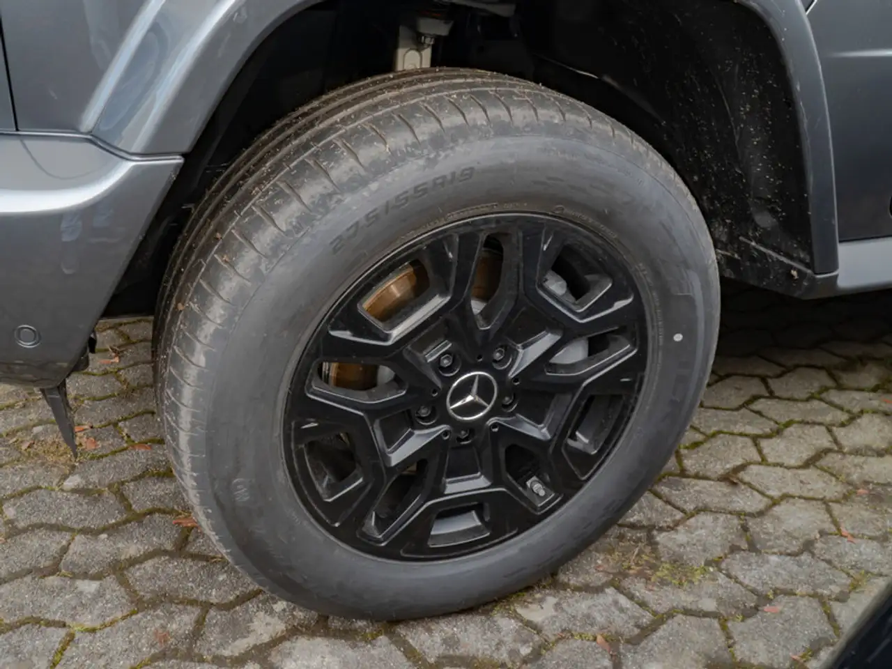 Mercedes-Benz G 450 4