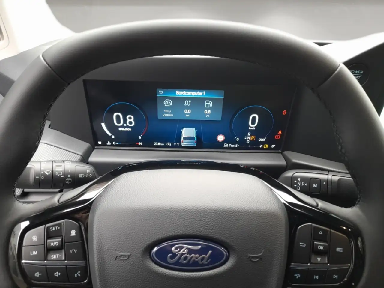 Ford Transit 9