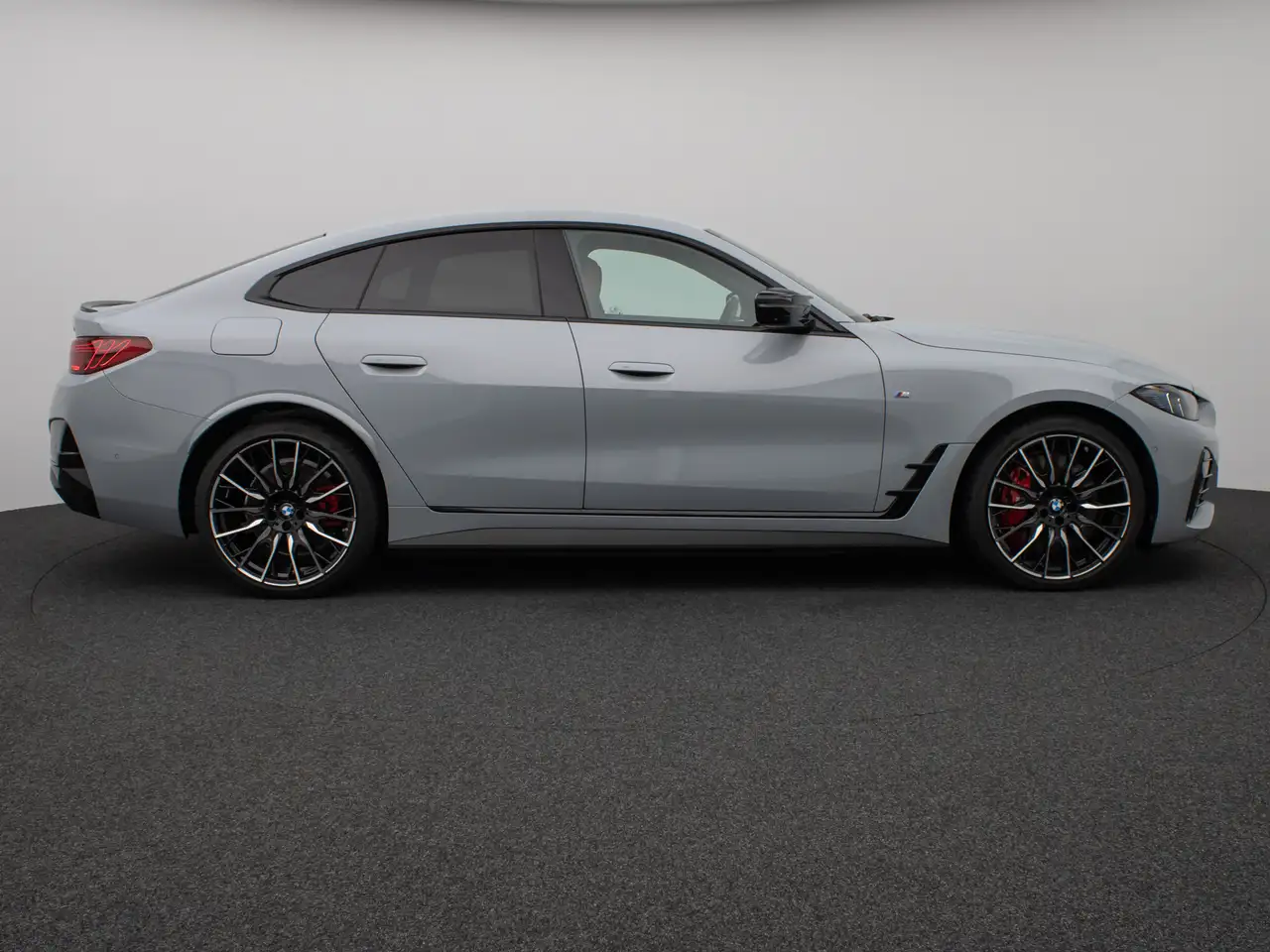 BMW i4 5