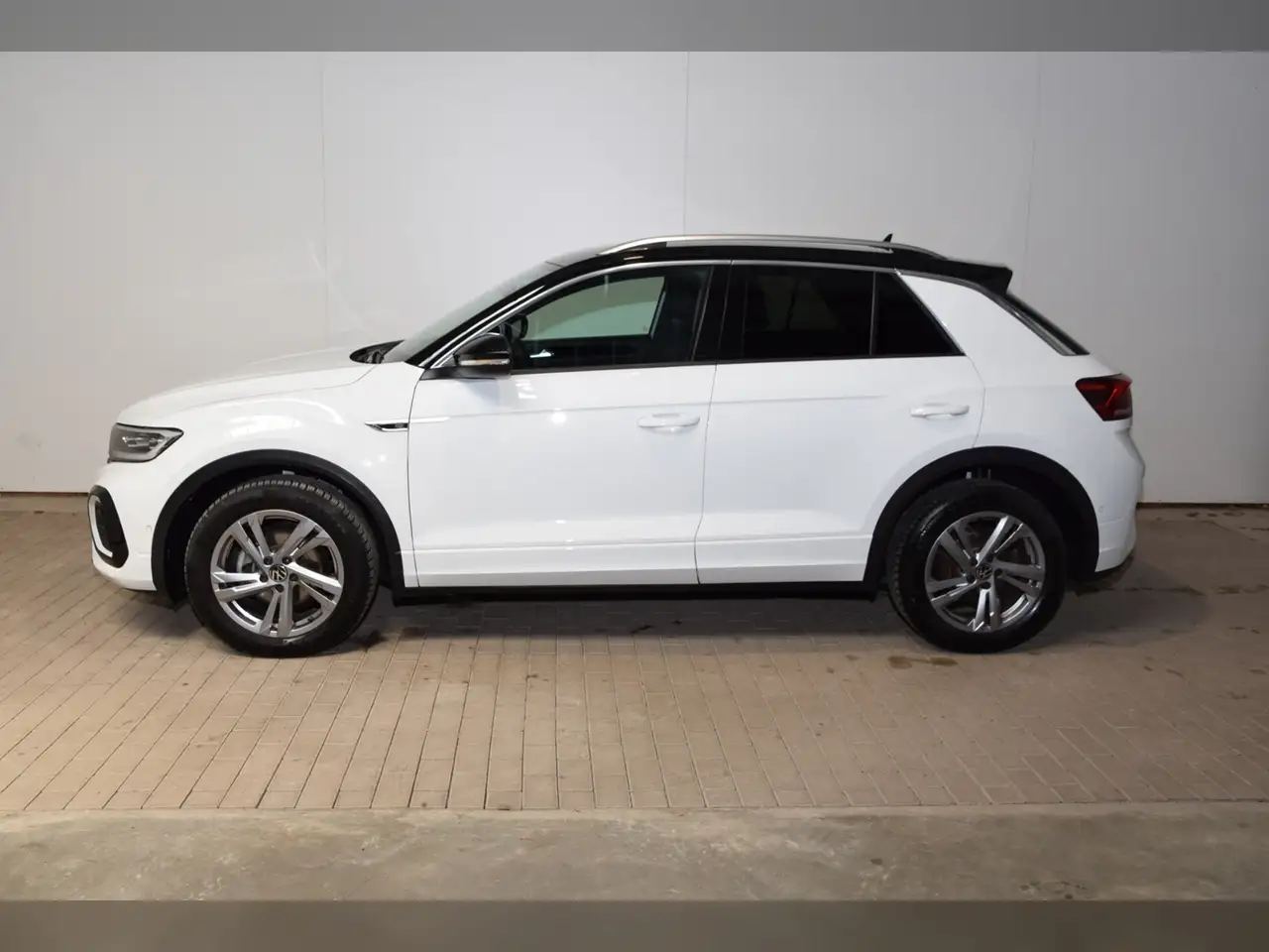 Volkswagen T-Roc 3