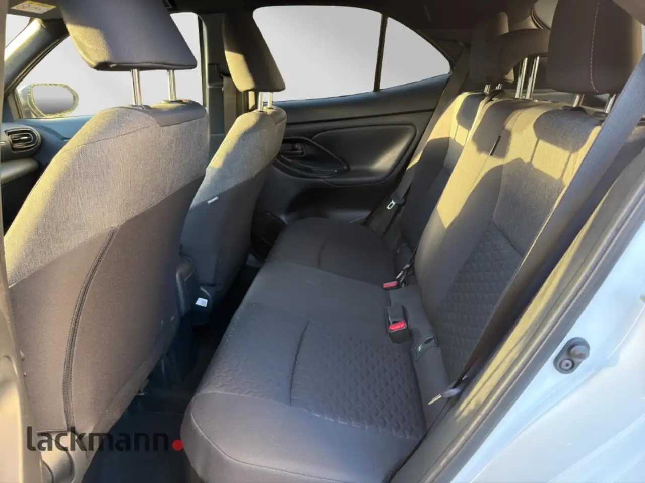 Toyota Yaris 9